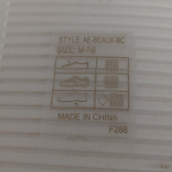 Pink Cozy Slippers with Bow - Women's Size Med. 7-8 NWT - Picture 9 of 15